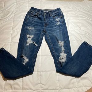 AMERICAN EAGLE boyfriend jeans